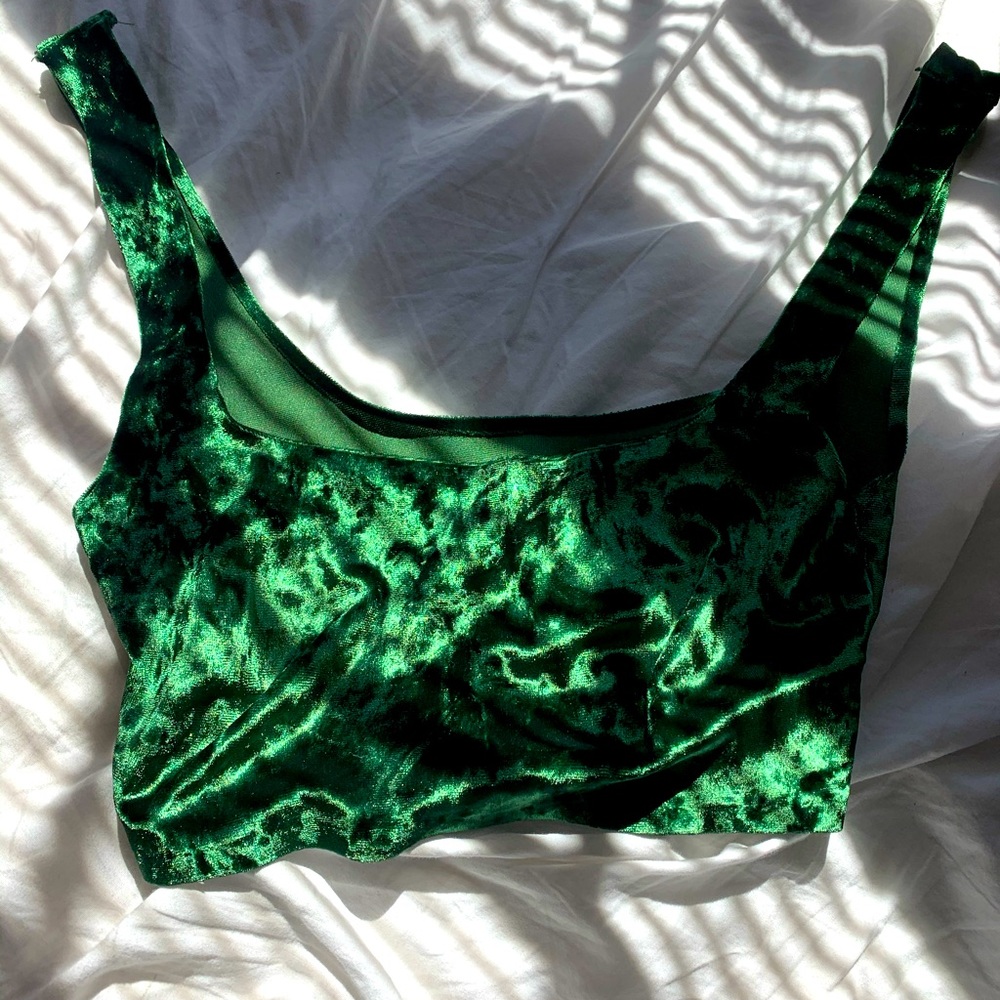 Gorgeous green crop top